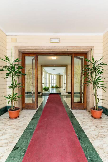 Vatican Almond Tree Penthouse Apartment Rom